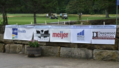 Custom Signs & Banners Photo